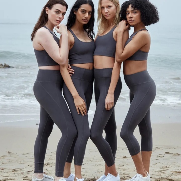 Girlfriend Collective Set - Picture 5 of 5